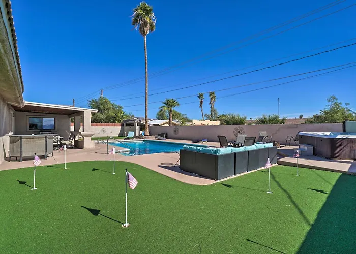 Putting Green And Pool Table Lake Havasu City Gem! Holiday home Lake Havasu City