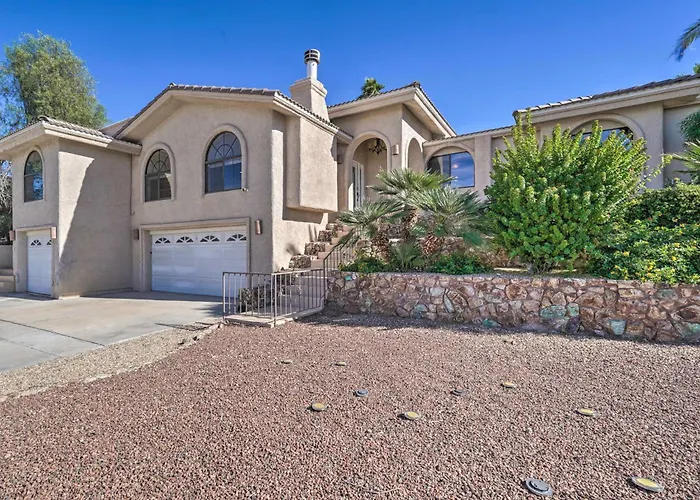 Putting Green And Pool Table Lake Havasu City Gem! Holiday home Lake Havasu City