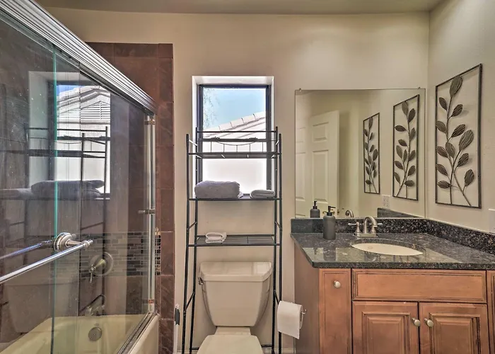 Putting Green And Pool Table Lake Havasu City Gem! Holiday home