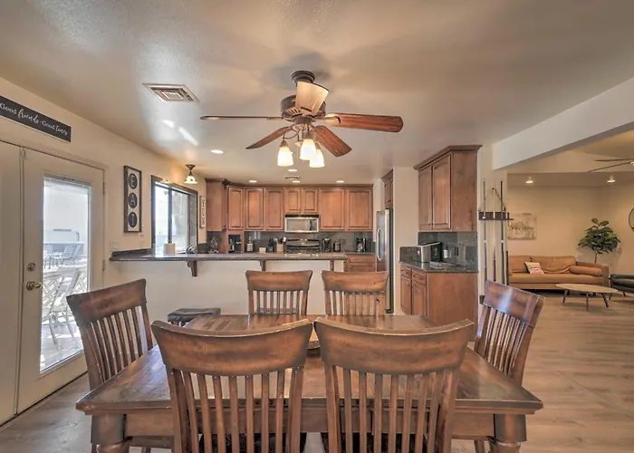 Putting Green And Pool Table Lake Havasu City Gem! Holiday home