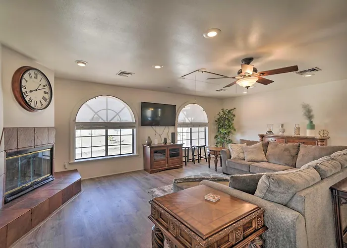 Putting Green And Pool Table Lake Havasu City Gem! Holiday home Lake Havasu City